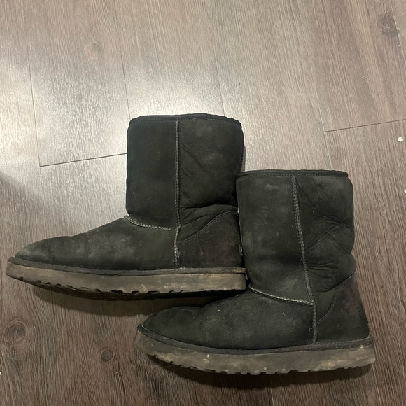 Men’s Black Uggs Size 12 - Picture 2 of 3
